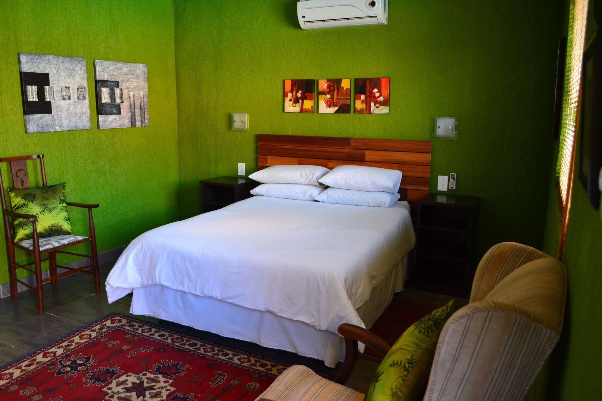 Boga Legaba Guest House & Conference Centre Махикенг Екстериор снимка