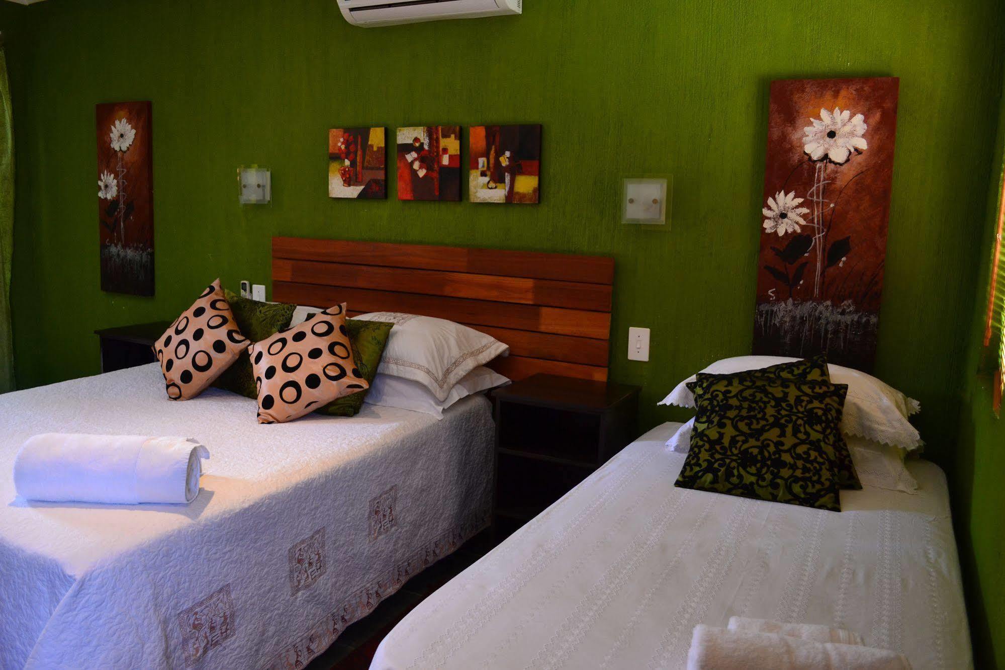 Boga Legaba Guest House & Conference Centre Махикенг Екстериор снимка