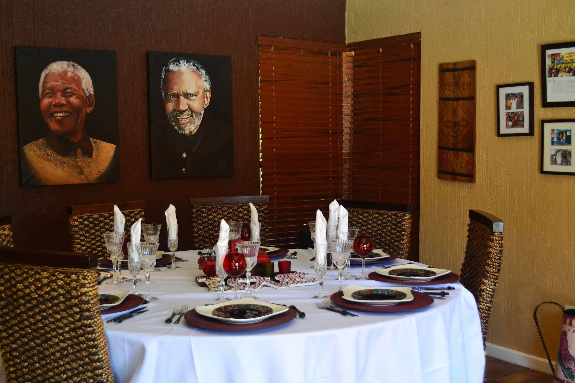 Boga Legaba Guest House & Conference Centre Махикенг Екстериор снимка